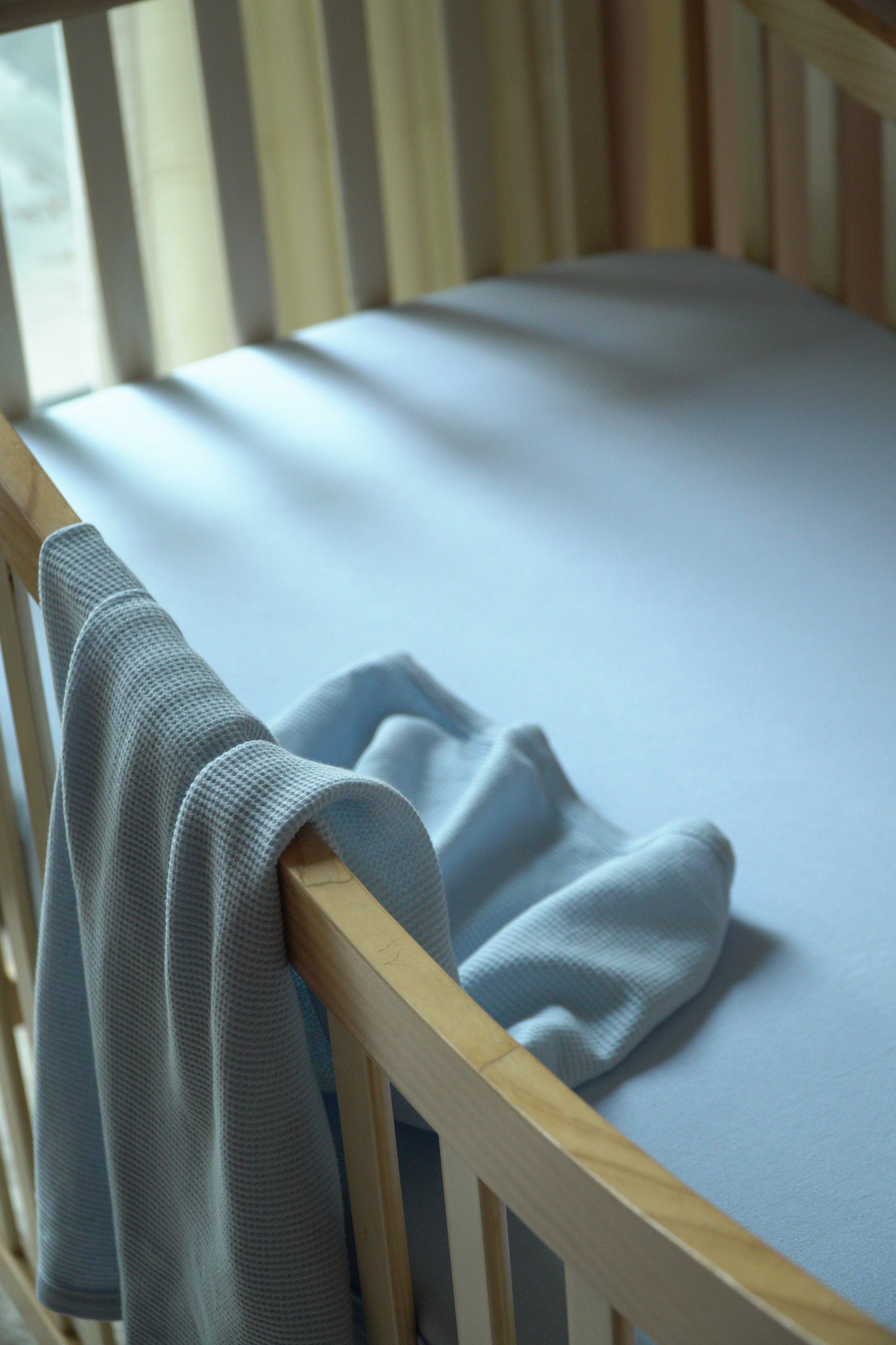 100% Organic Cotton - Crib Sheets Set (2-pack) - Baby Blue and White