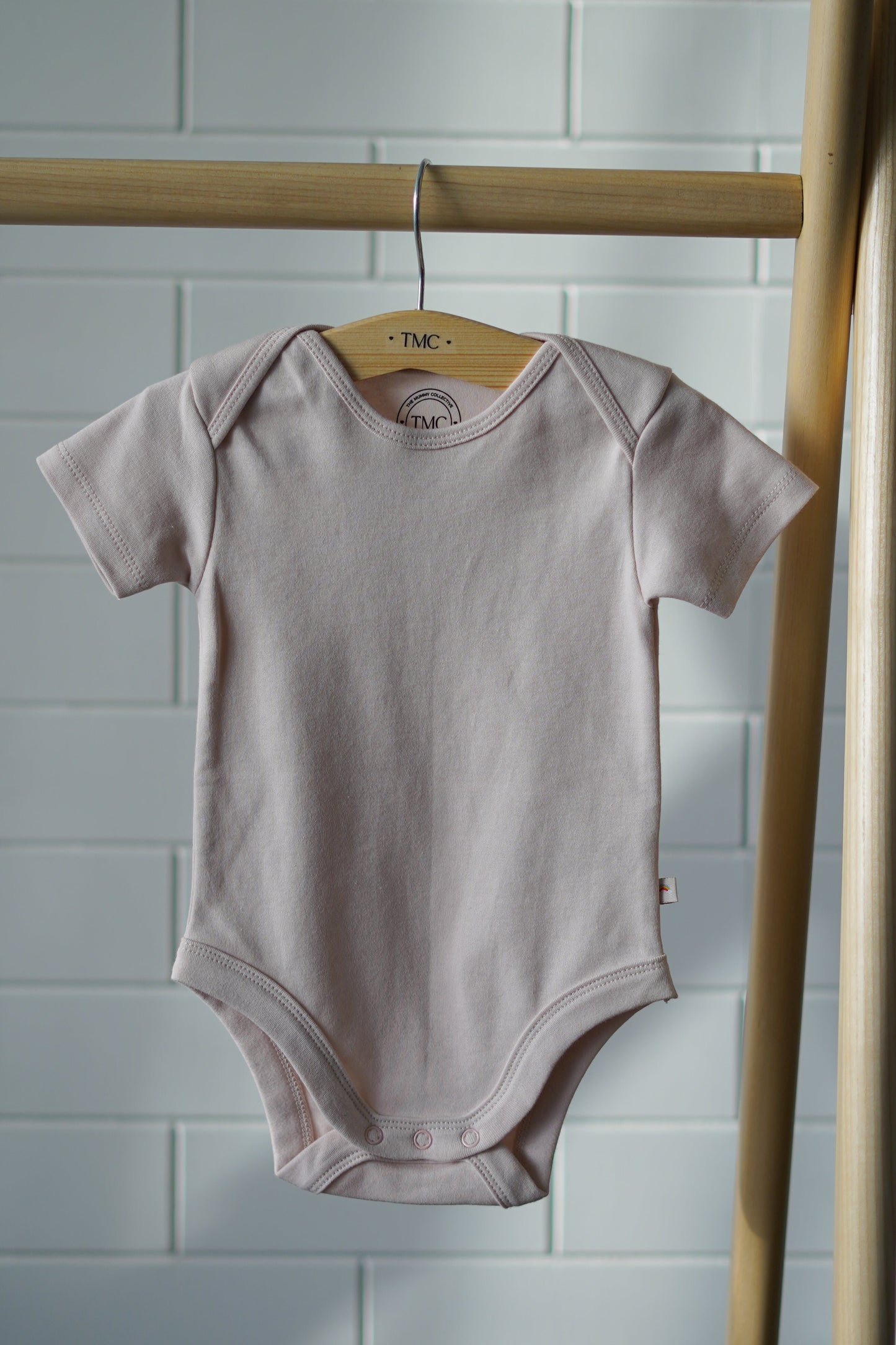 100% Organic Cotton - Half Sleeve Bodysuit Starterpack - Combo 5 (Whites and Pinks)