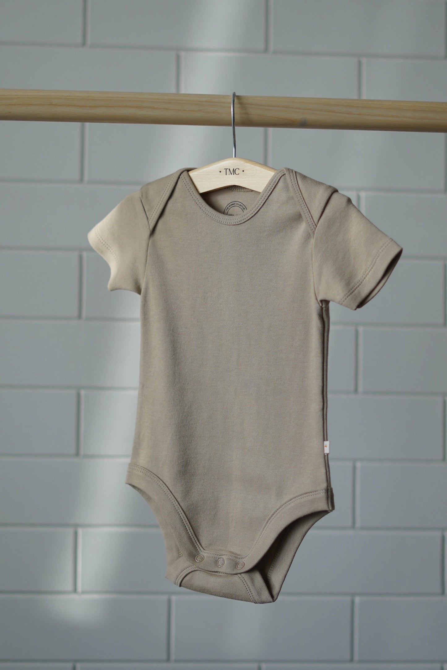 100% Organic Cotton - Half Sleeve Bodysuit Starterpack - Combo 1 (Whites and Beiges)