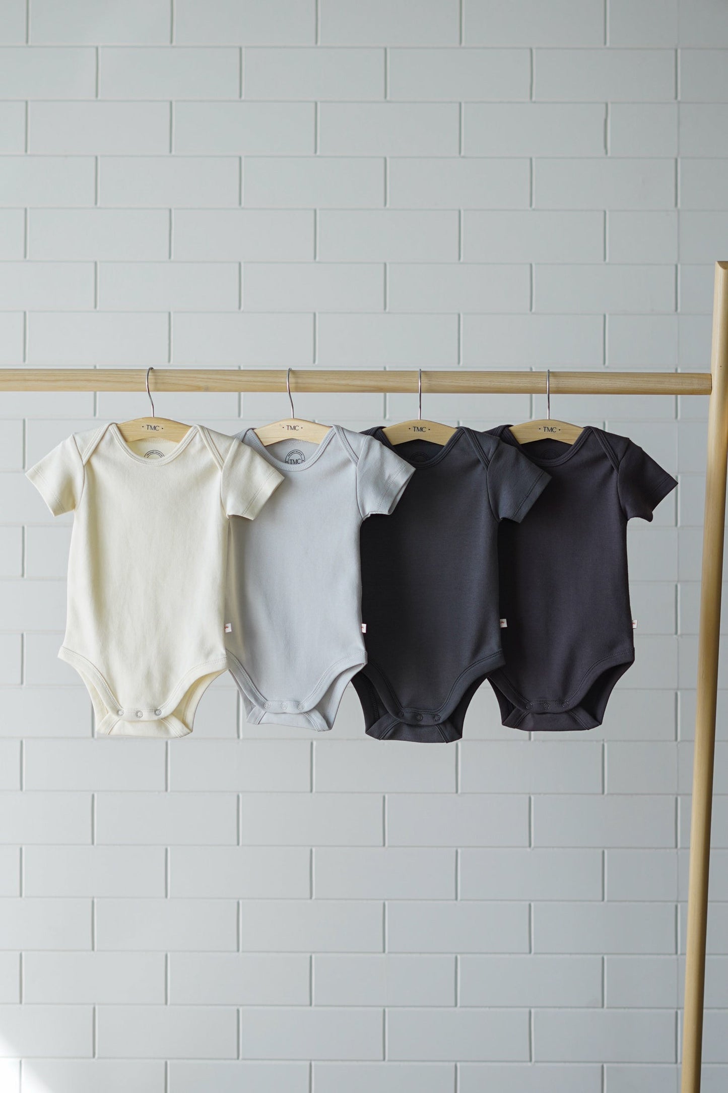 100% Organic Cotton - Half Sleeve Bodysuit Starterpack - Combo 7 (Whites and Greys)